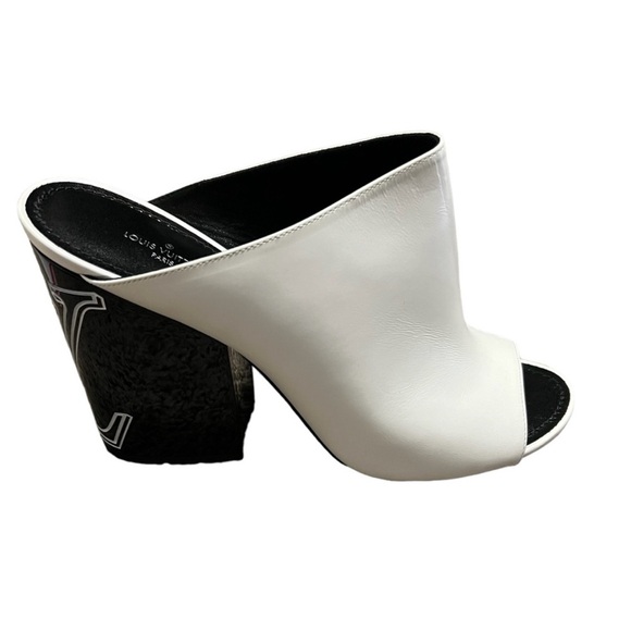 Louis Vuitton New White and Black Sandal Heels size 41 - Picture 5 of 7